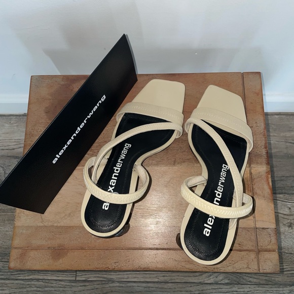 DEEDEE OYSTER PATENT - Picture 1 of 3